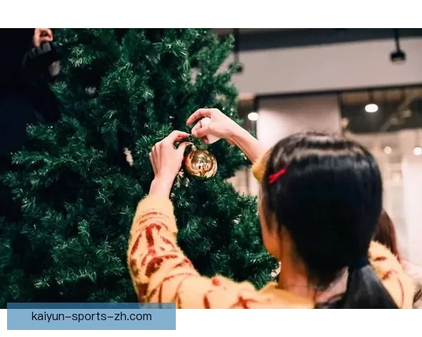 本坦库尔女友社媒晒圣诞图祝福粉丝 圣诞快乐共享节日喜悦